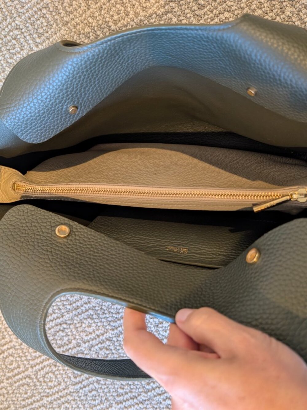 Cuyana Dark Olive Pebbled Leather Tote - Picture 4 of 6